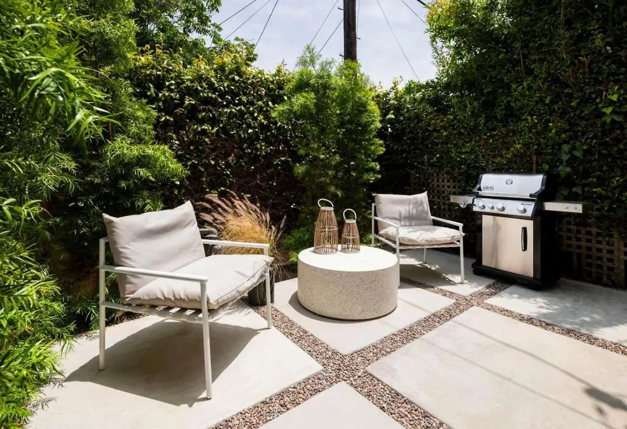 Holiday home Sunny Rooftop Retreat In Venice Silver Triangle Los Angeles United States