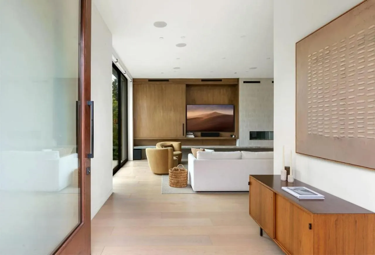 Sunny Rooftop Retreat In Venice Silver Triangle Los Angeles